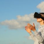 women using vr